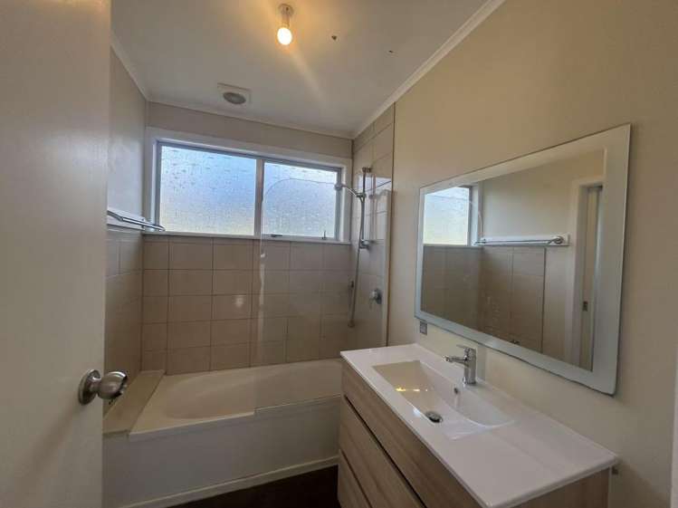 9 Dunraven Place Torbay_9