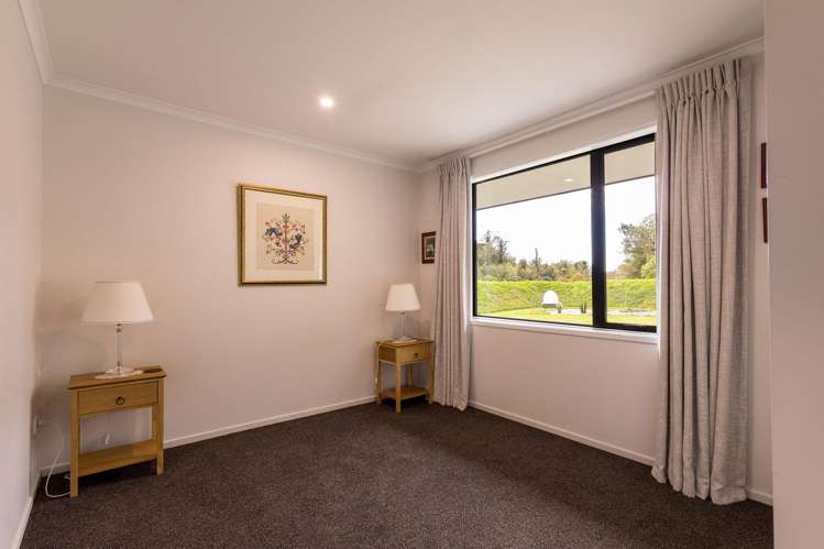 16 Charles Douglas Place Franz Josef / Waiau_9