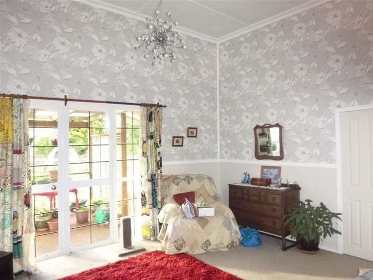 127 Brecon Road Stratford_5