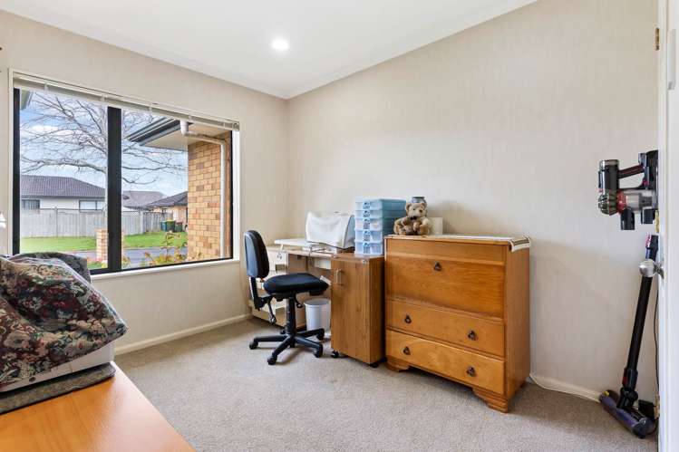 1 Brittas Place East Tamaki_18