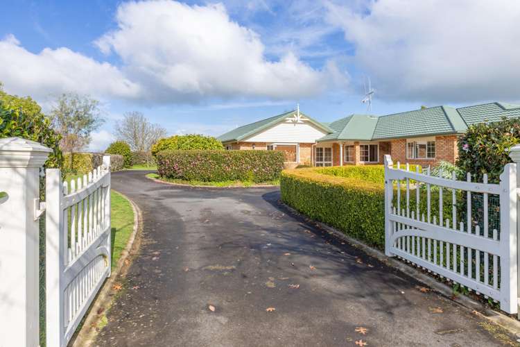 60 Cowley Drive Leamington_36