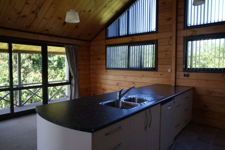 1114 State Highway 4 Manunui_9