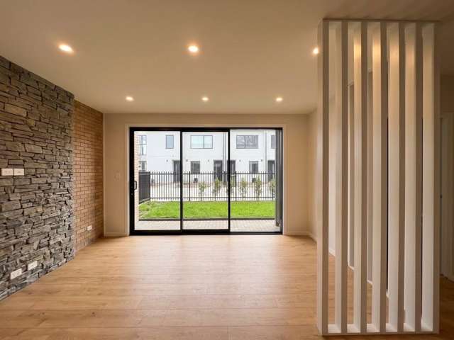 7/1 Scott Road 10695_3