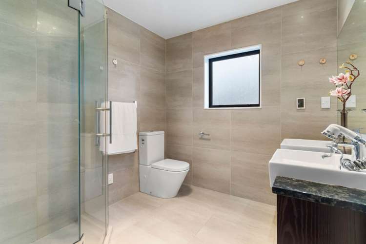 92 Admirals Court Drive Greenhithe_13