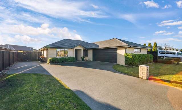 Relaxed Family Living, Location & Lifestyle