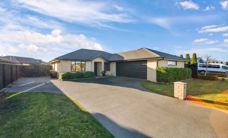 39 Sovereign Boulevard_0