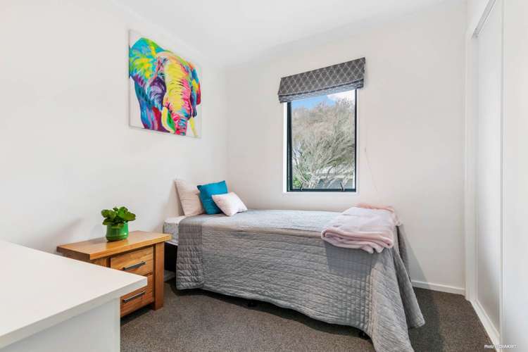 1/10 Knott Road Stanmore Bay_15