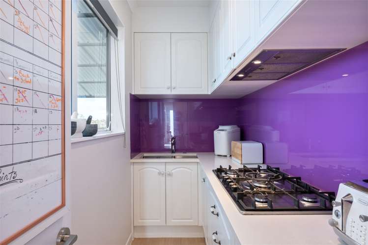 8 Irongate Avenue Ranui_23