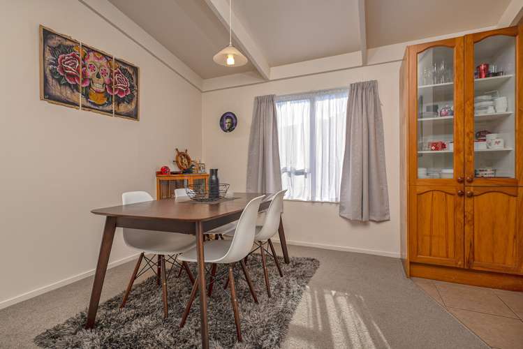 30 Redcrest Avenue Red Hill_6