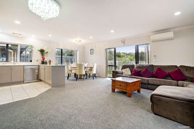 21 Thomas Road Flat Bush_1