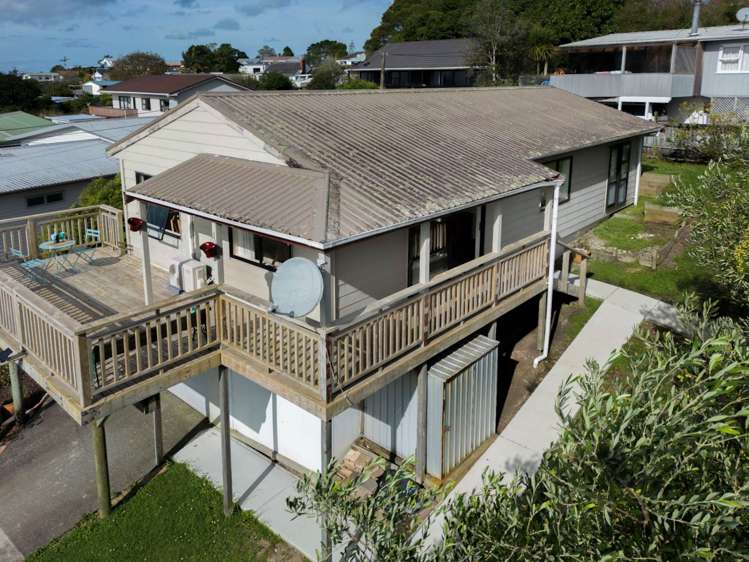 2/45 Elliston Crescent Stanmore Bay_5