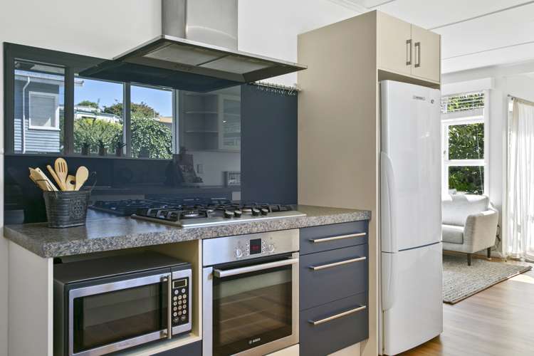 2/1 Henry Hill Road Hilltop_9