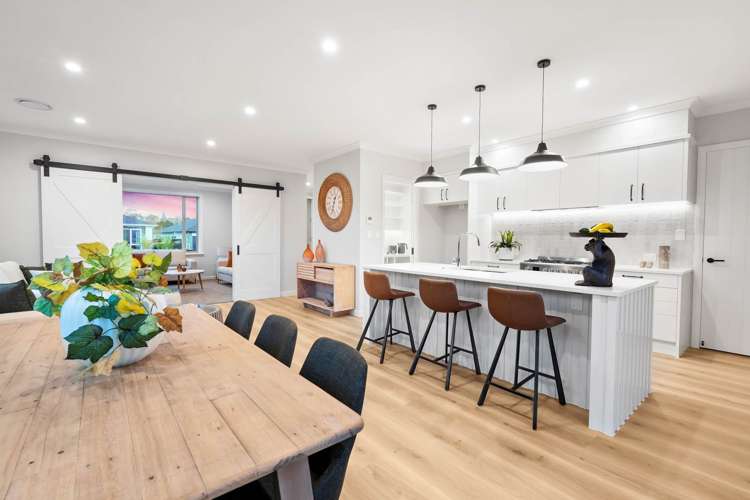 42 Tipu Crescent Wainui_10