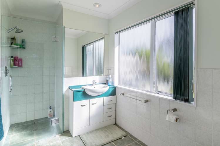 32 Easton Way Levin_15