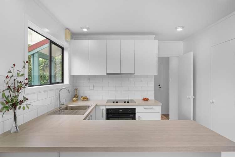 9 Atwood Grove Churton Park_10