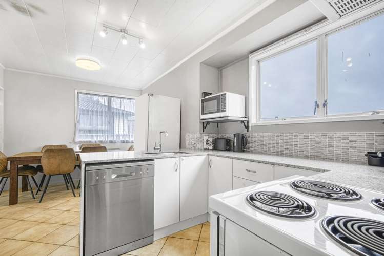 5 Bedlington Avenue_5