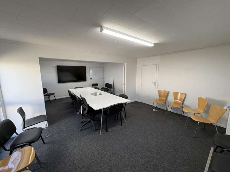 140 Collins Road Melville_8