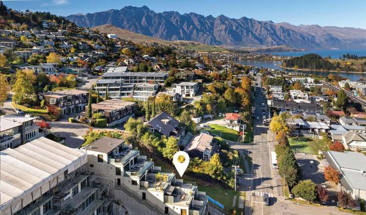 41 Hallenstein Street Queenstown_7