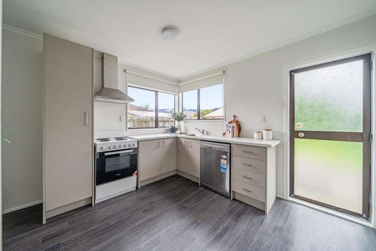 2/16B Maclean Street_0