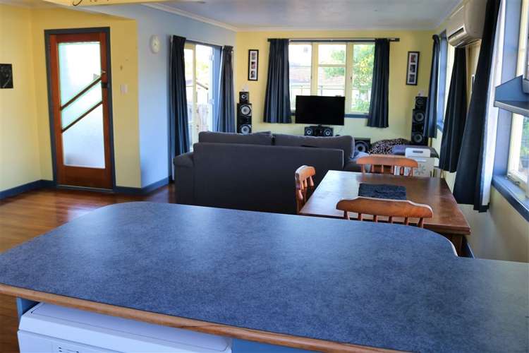 8 Walmsley Crescent Paeroa_4