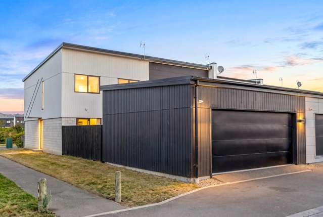 26 Tippet Crescent Wigram_1