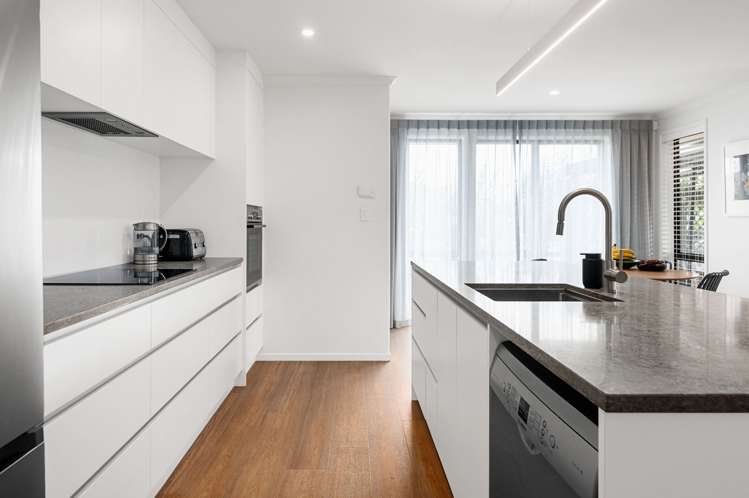 8 Parkside Drive Huntington_3