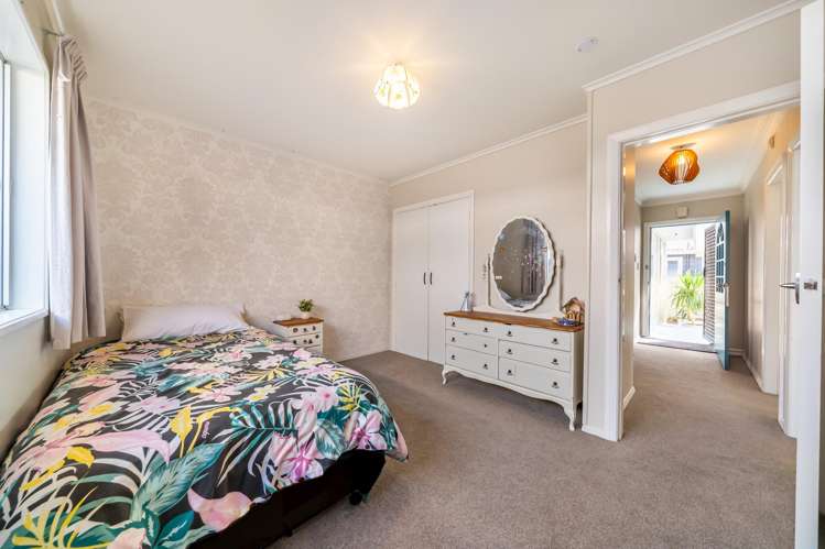 6 Cruickshank Road Clouston Park_17