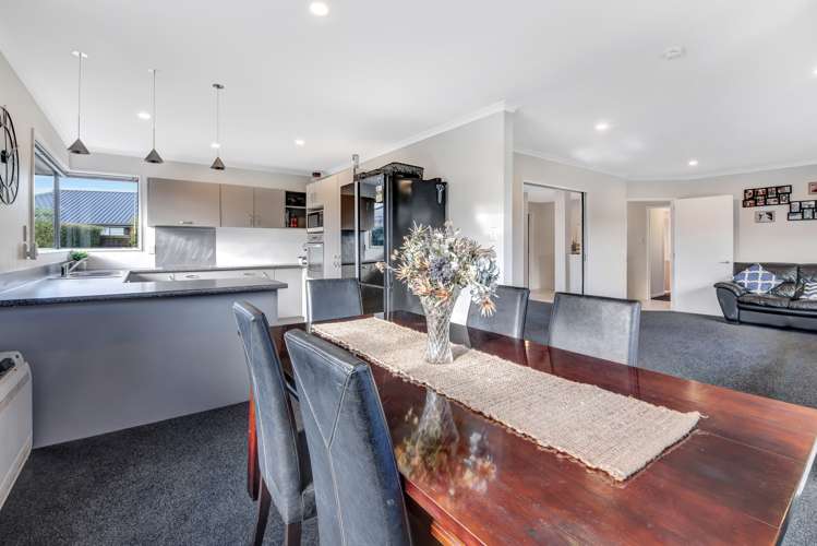 9 Stanwood Grove Darfield_2