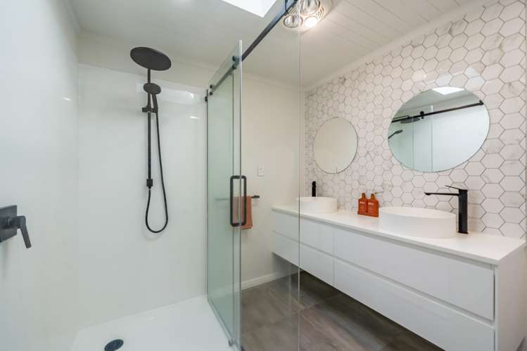 41 Lincoln Avenue Epuni_3