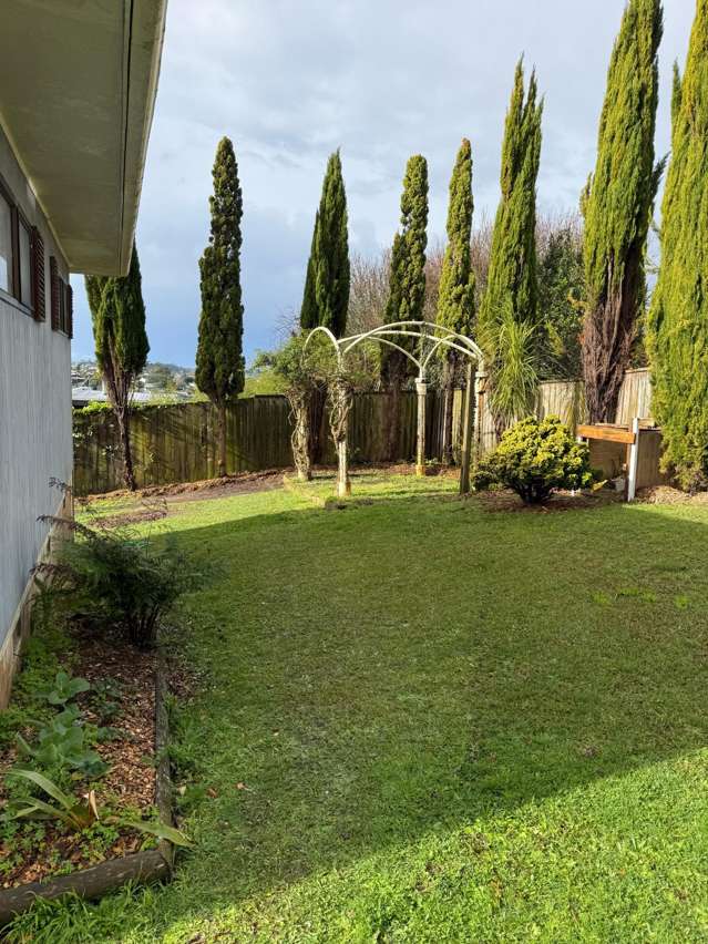  2/21 Hall Road Glenfield_1