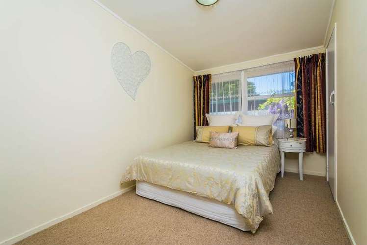 6 Totara Grove Hillcrest_10