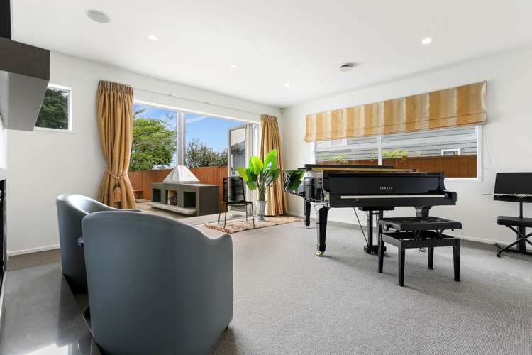 29 Saint Andrews Road Epsom_6