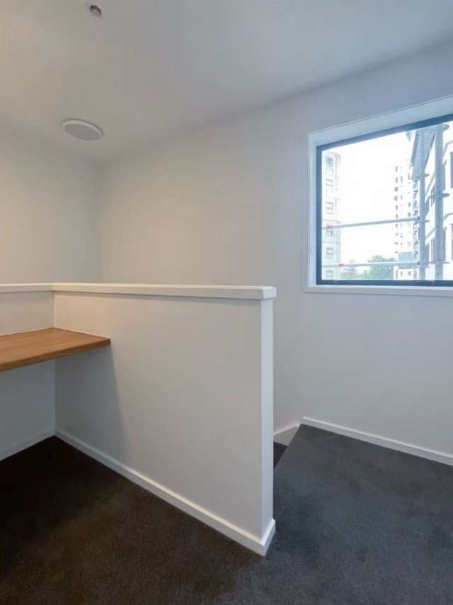 9C/3 Whitaker Place 10015_4