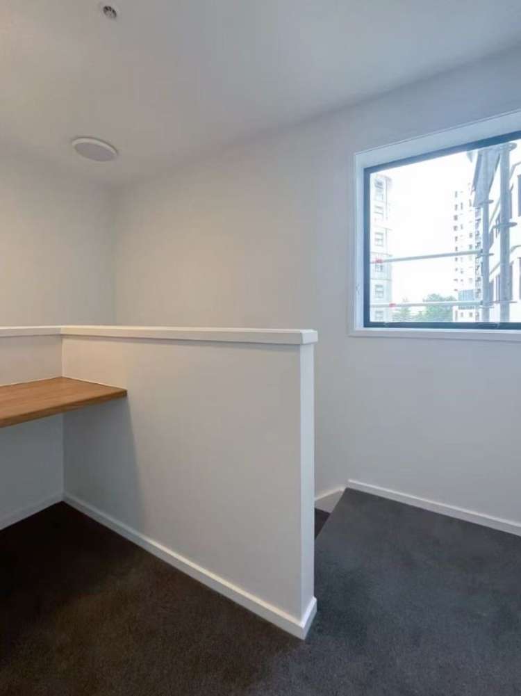 9C/3 Whitaker Place 10015_4