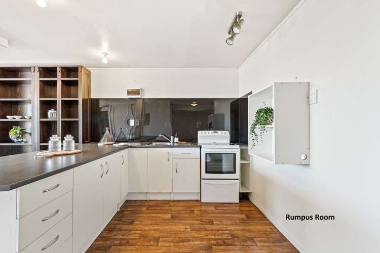 6 Parrs Cross Road Henderson_13