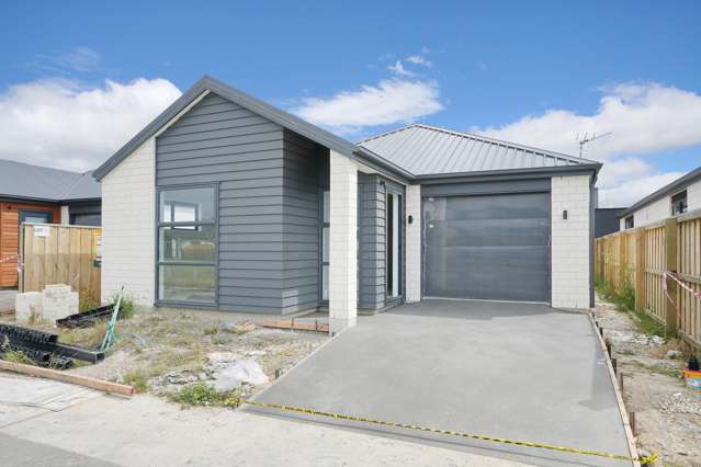 6 Greengrass Crescent Kaiapoi_1