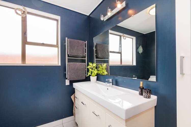 9 Truscott Grove Awapuni_11