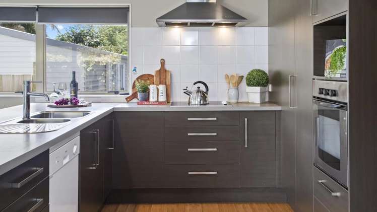 14A Ridgeway Road Pukekohe_6