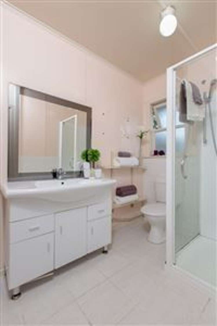 60 Vodanovich Road Te Atatu South_7