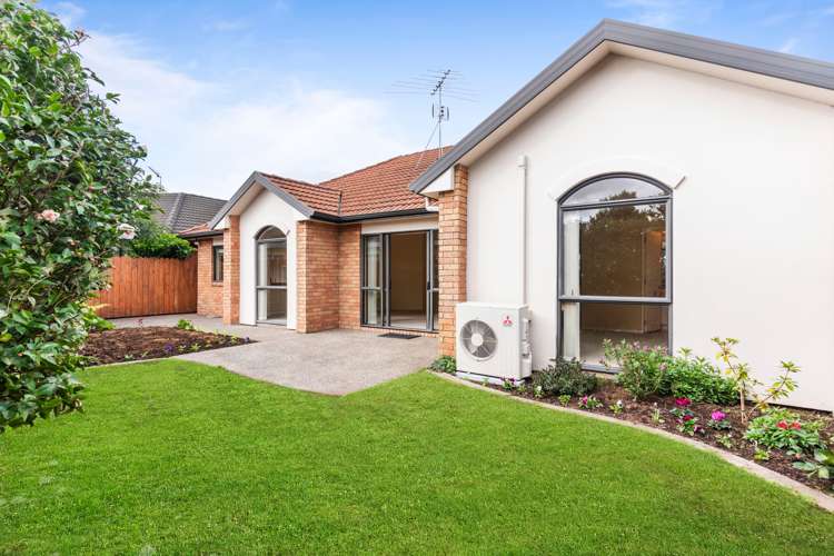 2 Anton Place Takanini_16