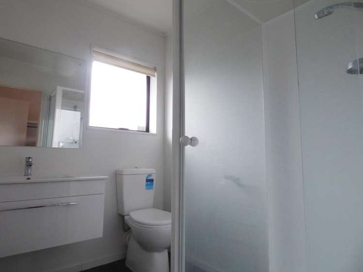 1/11 Turama Road Royal Oak_9