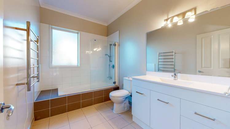 82 Amesbury Drive Churton Park_14