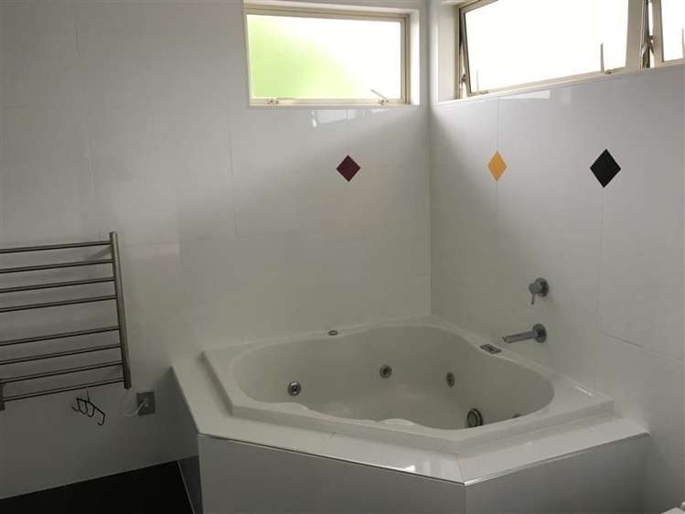 8 Lakeridge Close Northcross_9