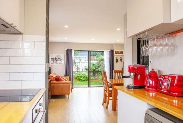 2/96 Poulson Street 1380_1