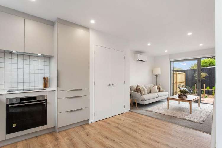 176 England Street Linwood_6