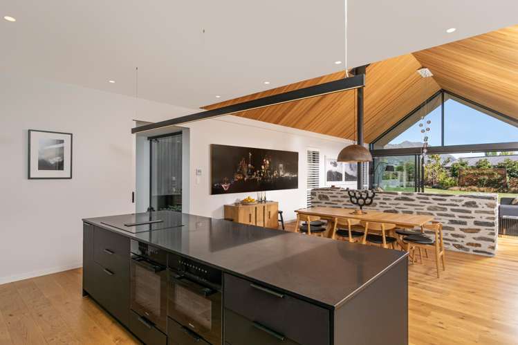 7 Mountain View Drive Wanaka_5