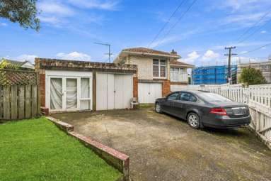 27 Claude Road_4