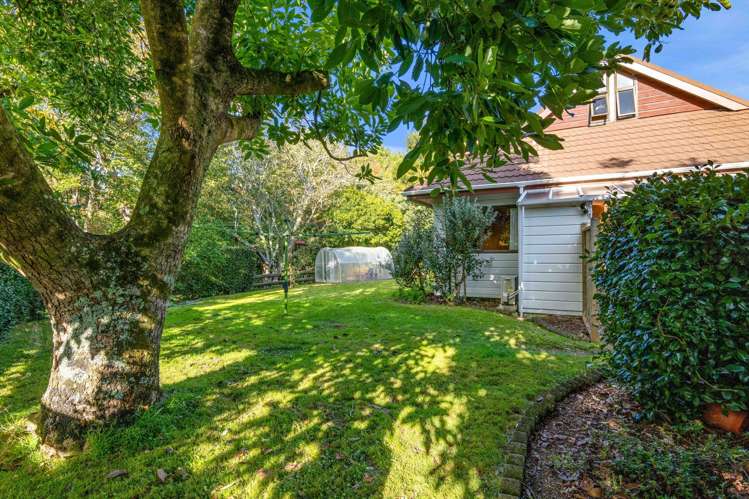 21b Sequoia Grove Merrilands_29