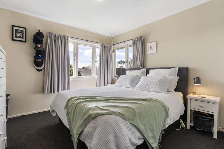 13 Ayrton Street Te Atatu South_8