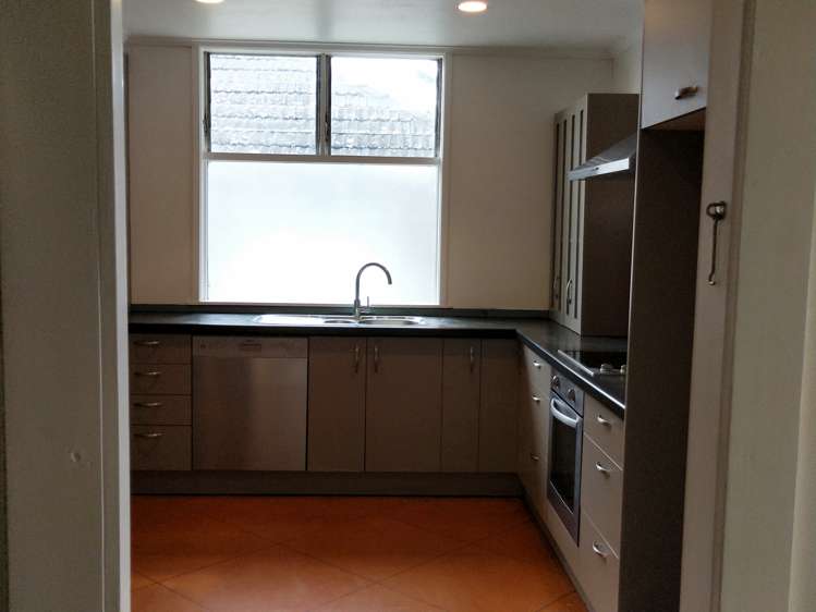 55 Willerton Avenue New Lynn_10